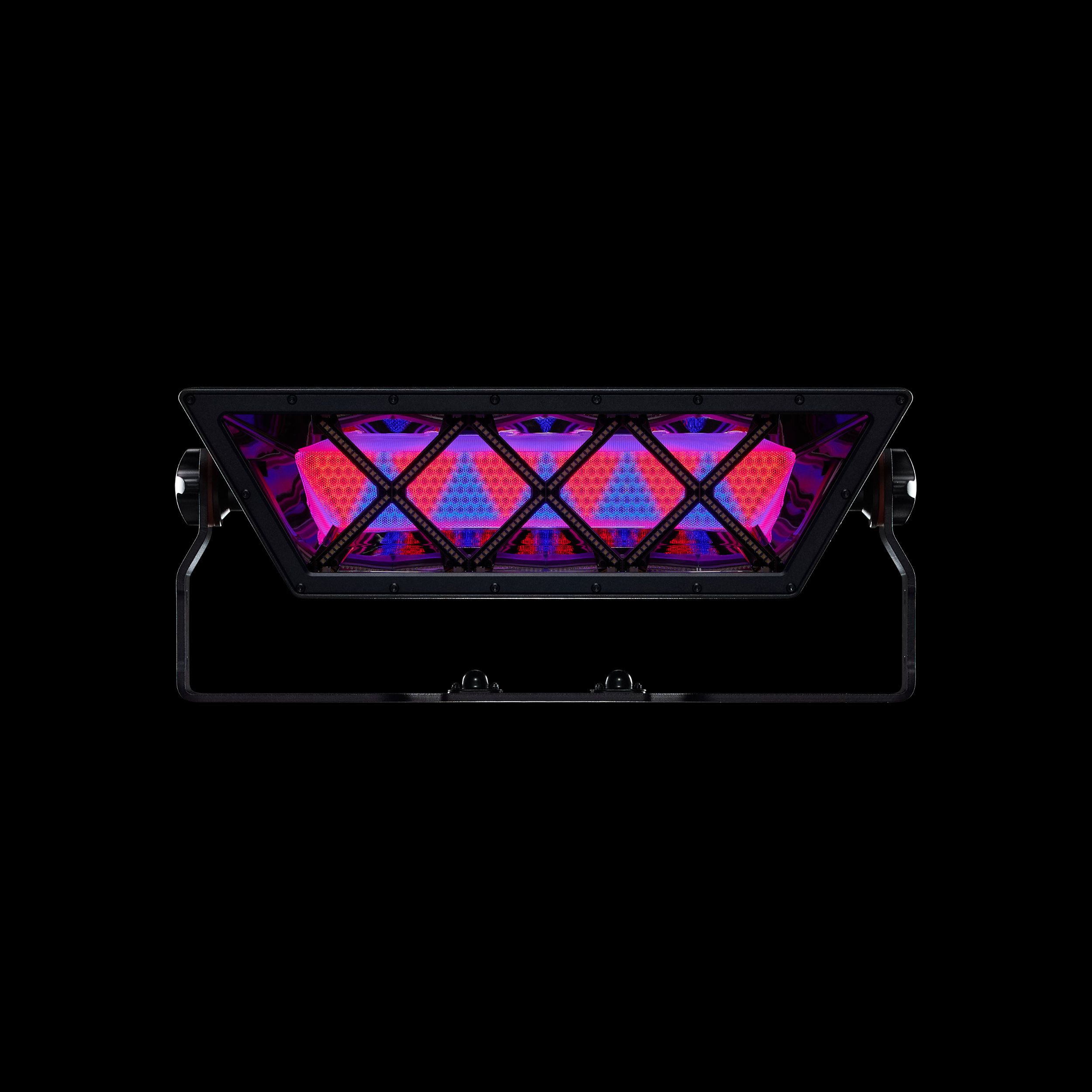 FREAX front Sections1 20 StrobeOff BlackBg
